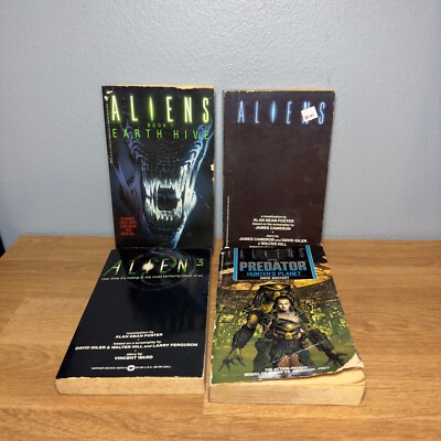 Aliens Earth Hive Alien 3 vs Predator Hunters Planet Paperback
