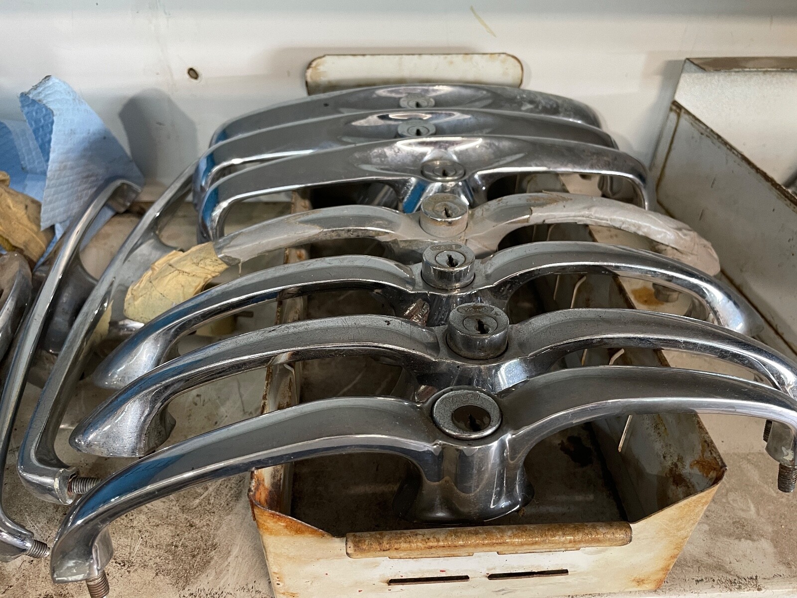 ROLLS ROYCE BENTLEY ASSORTMENT OF DOOR AND TRUNK HANDLES