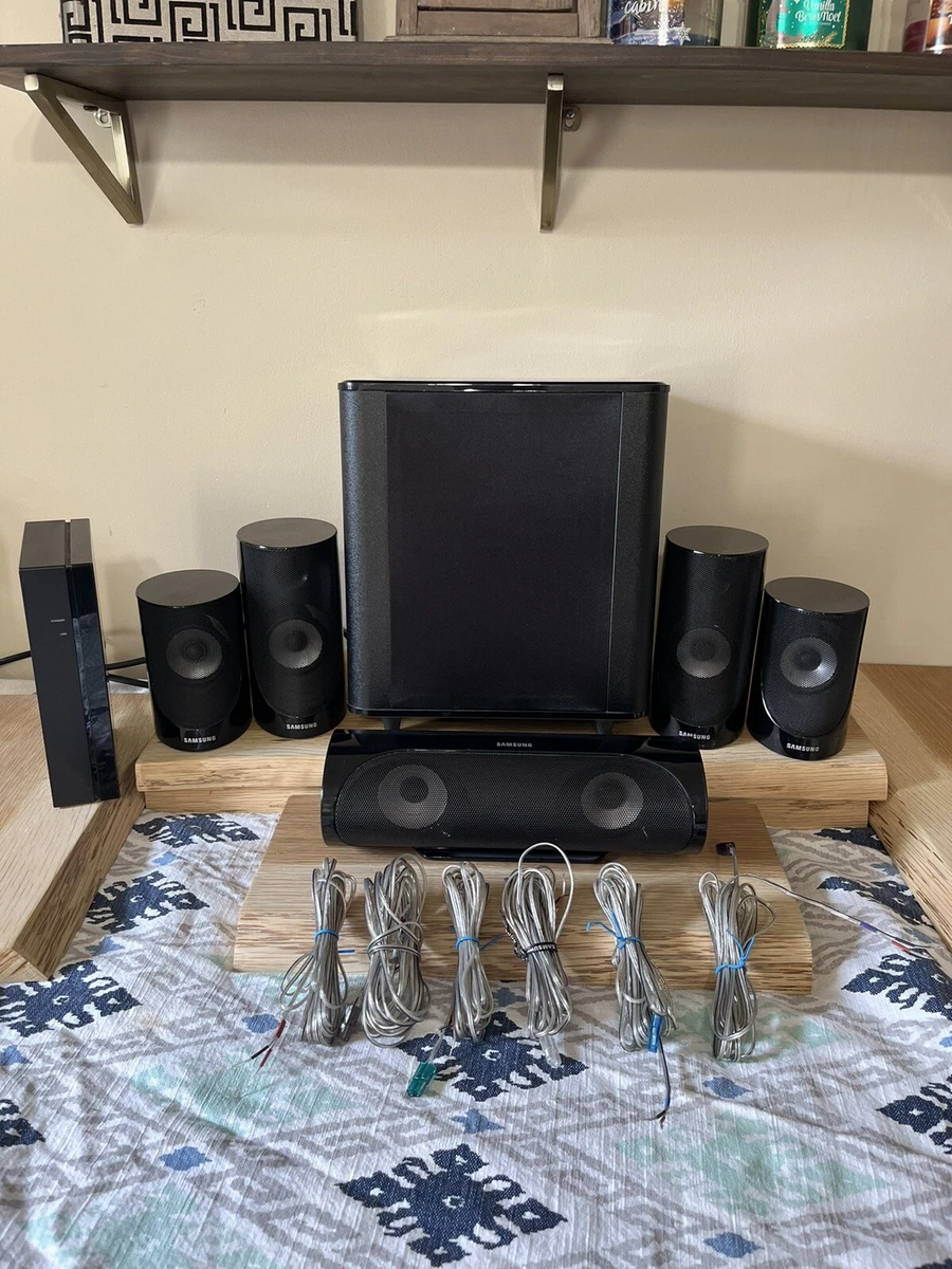 Samsung Home Theater Speakers With Subwoofer BlueTooth Rear Speakers Link