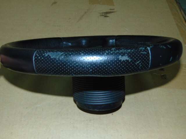 MOMO モモステ TYPE D32 MOMO モモステ TYPE D32 MOMO STEERING WHEEL TYPE D32 BLACK