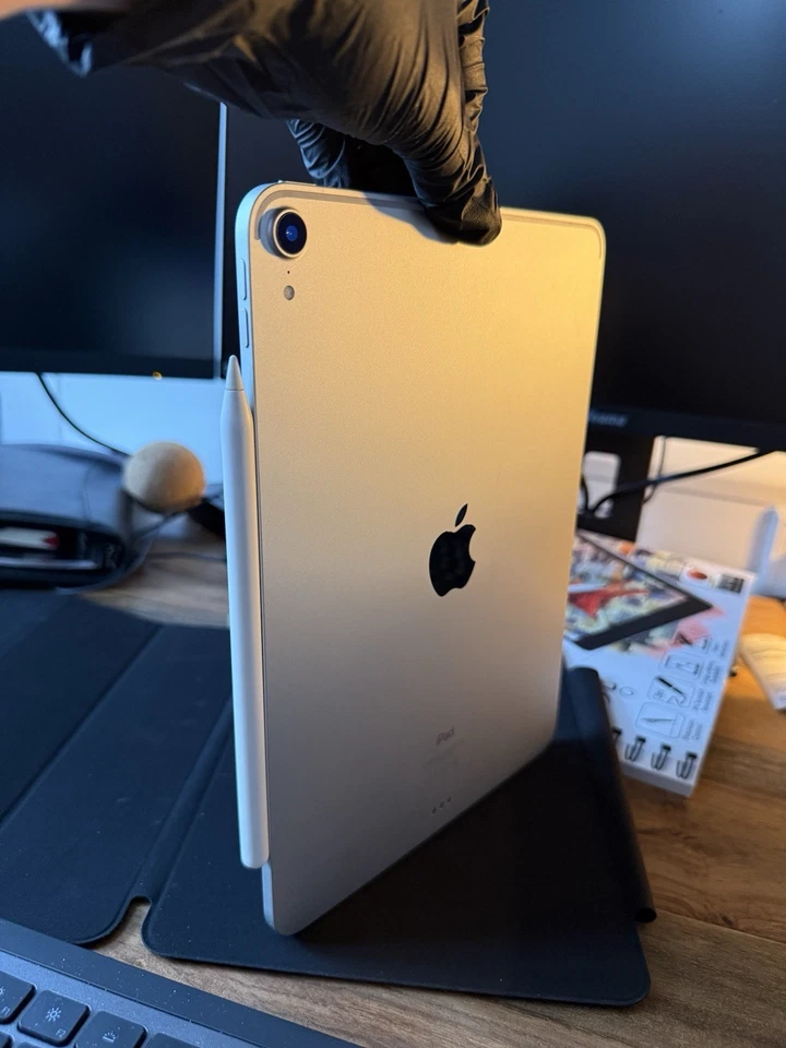 Apple iPad Pro 11” (1. Gen, A1980) - Top Zustand  - Bild 3 von 4