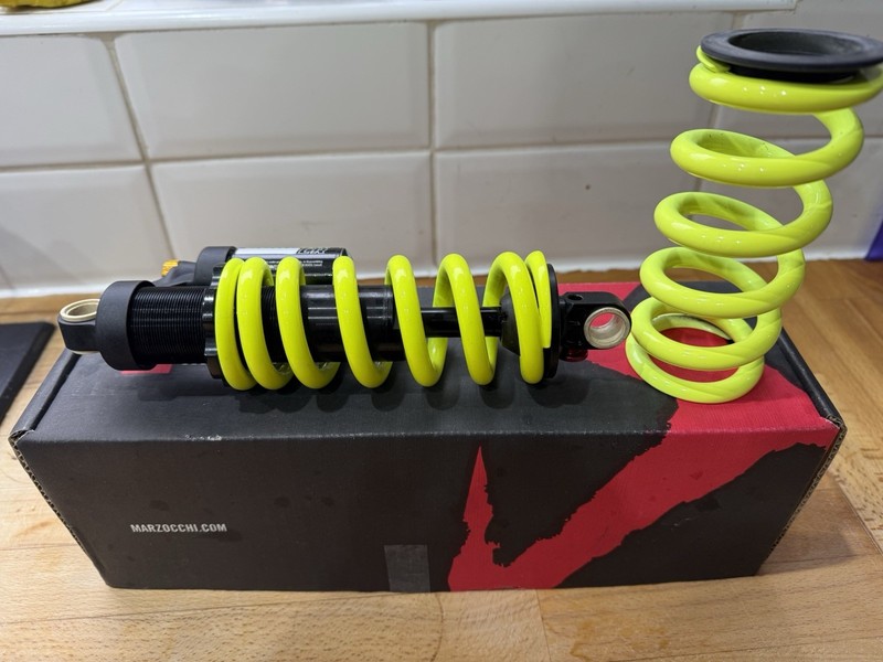 Marzocchi Bomber CR Shock 2022 210mm x 50mm