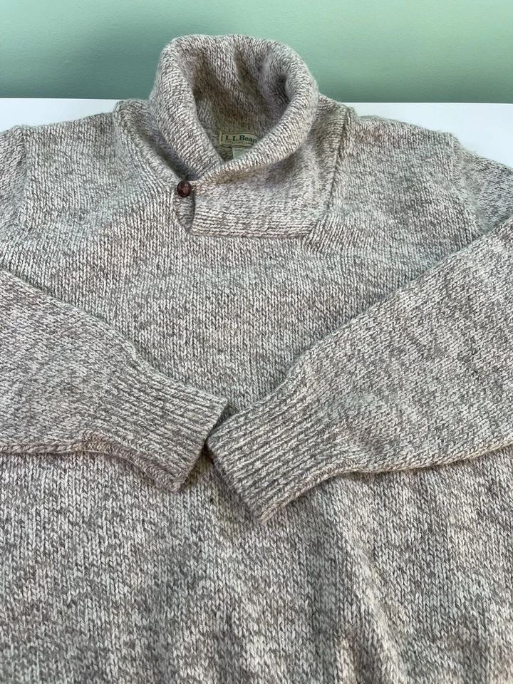 DE COLECCIÓN L.L. Suéter Cuello Chal Lana Frijol, Pullover Mediano, Lana Moteada Hecho en EE. UU. Foto 4 de 4