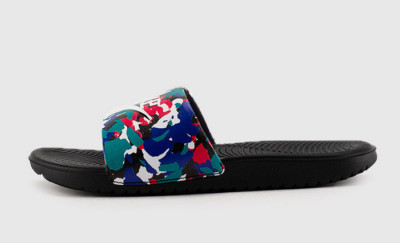 nike sandals grade school