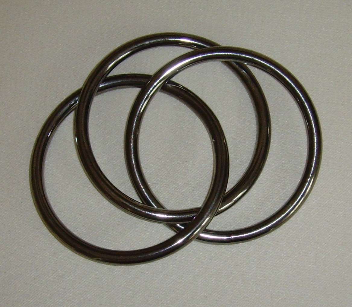 Gunmetal Tone Interlocking Bangle set - image 1