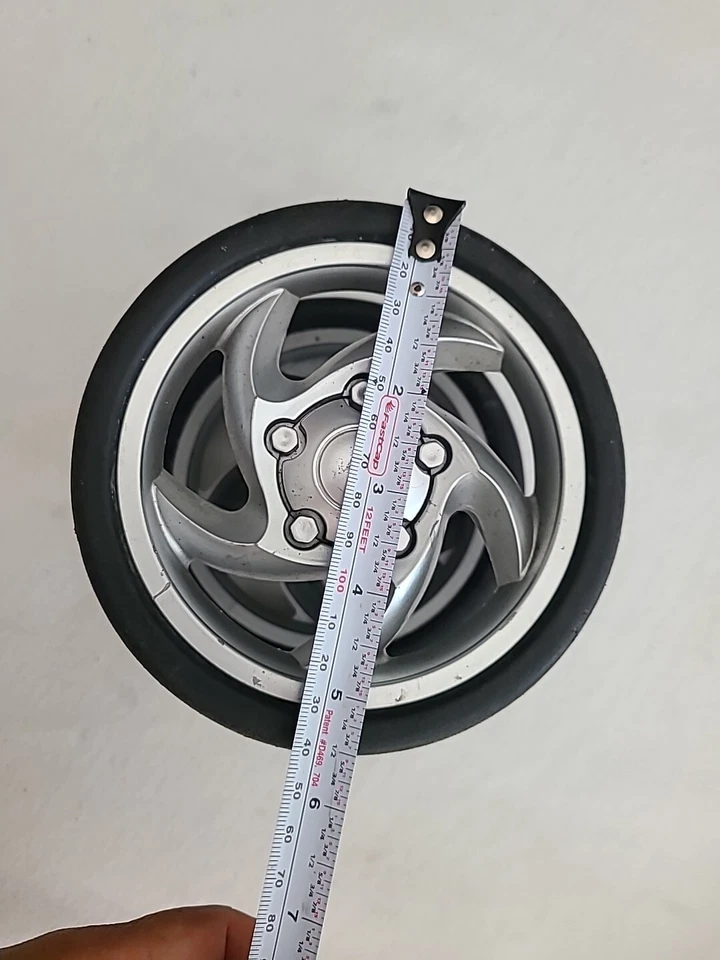 Cochecito neumático rueda trasera Combi TS 5EX Twin Sport DX repuesto plateado.  Foto 4 de 4