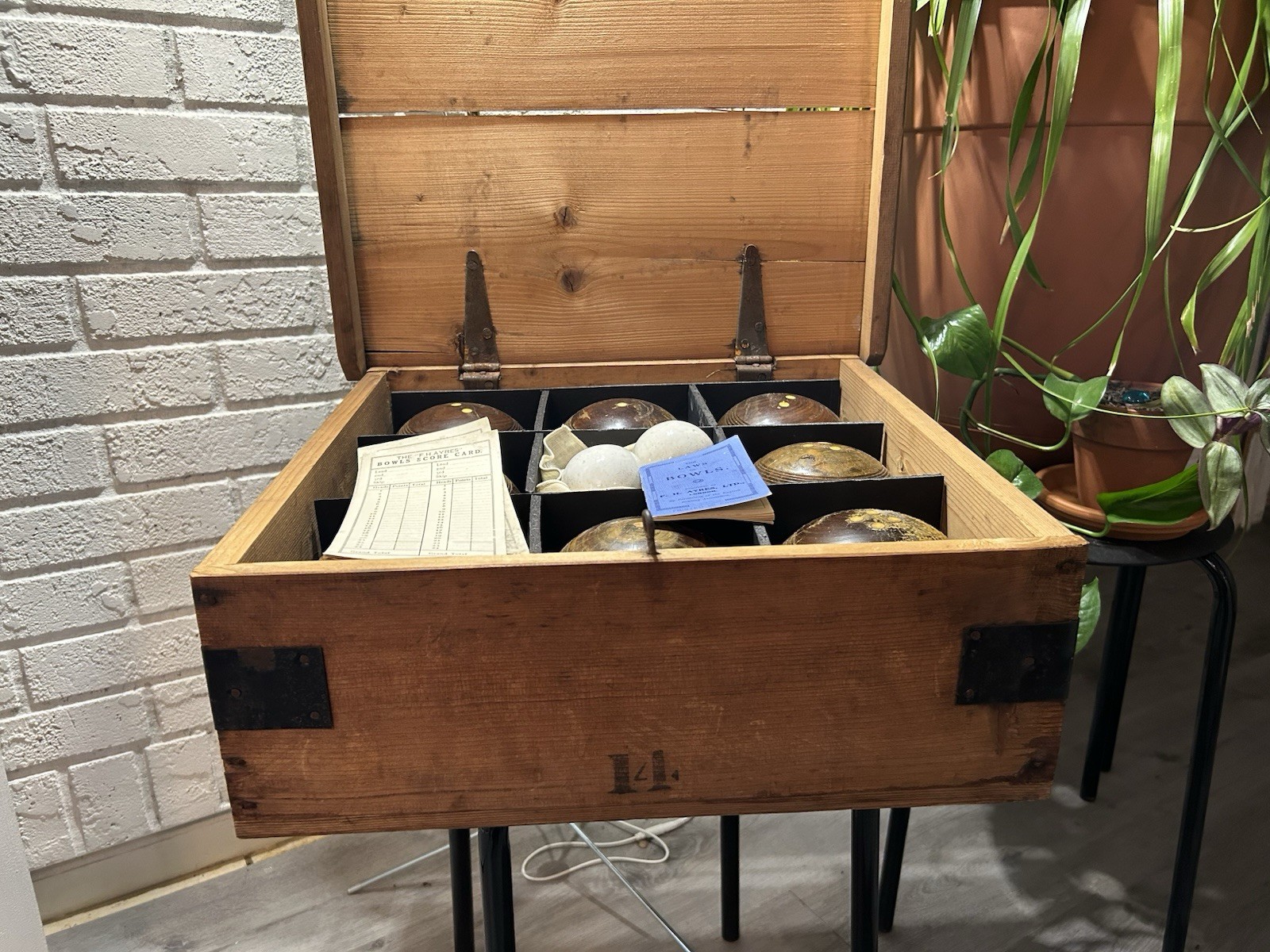 Bocce Ball Game Set 8 Complete Original F.H. Ayres LTD. Abercrombie & Fitch