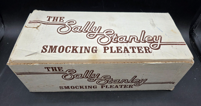 The Sally Stanley Smocking Pleater Needles Instructions Original