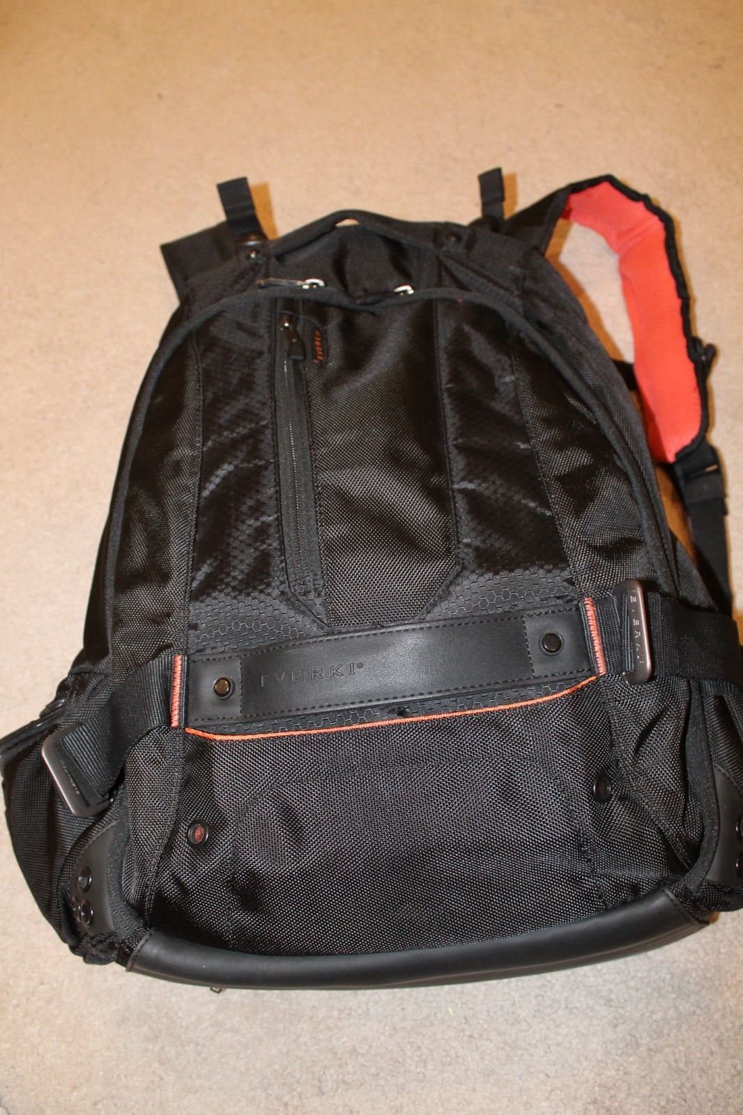 Everki Beacon Business Travel Console Laptop Backpack Bag 18