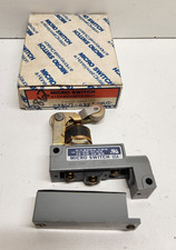 NEW IN BOX MICRO-SWITCH 15A 480V TOP ROLLER LIMIT SWITCH BZG1-2RN2