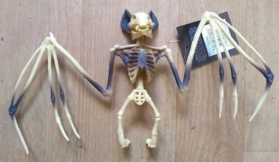 HANGING BAT SKELETON creepy Town  30x17x5cm Solid Plastic Funky Halloween Fun