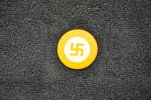 Pre WWII Swastika Clay Poker Chip Gold - Picture 3 of 4