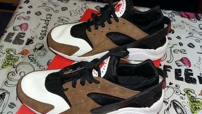 Nike Air Huarache Run Gr.42,5 braun 