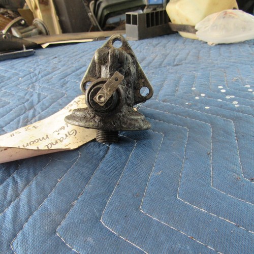 1965 1966 1967 1968 1970 pontiac bonneville catalina grand prix oil filter mount - Picture 3 of 6