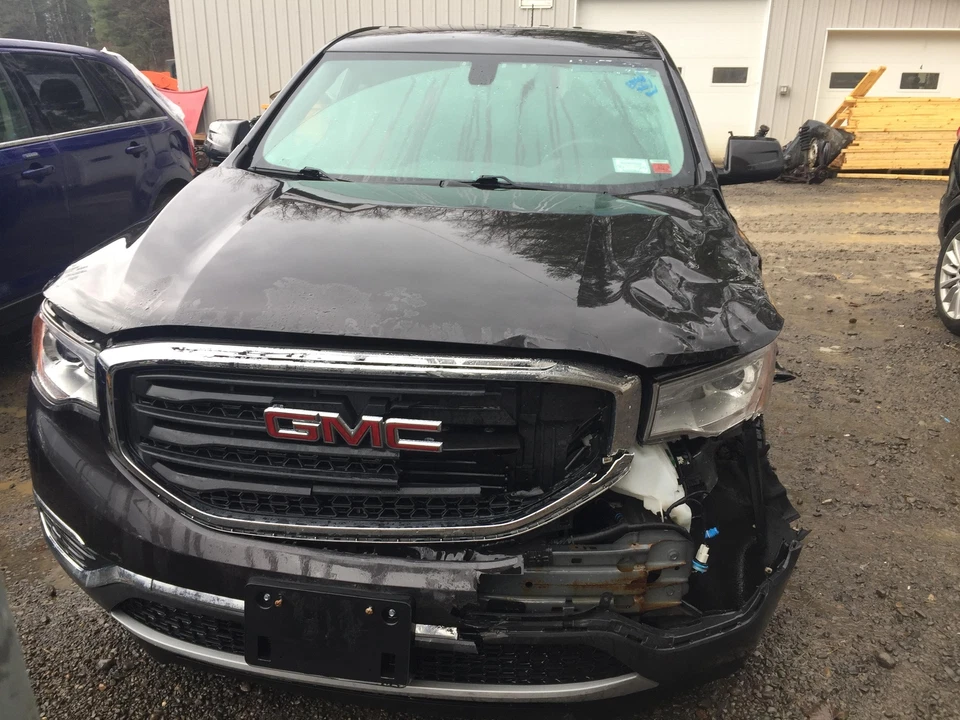 Radiator GMC ACADIA 17 18 19 20 21 22 23 Foto 3 de 4