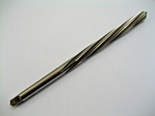 Image of 5.5mm HAND REAMER SPIRAL FLUTE H7 HSS 7010550 MADE BY SOMTA