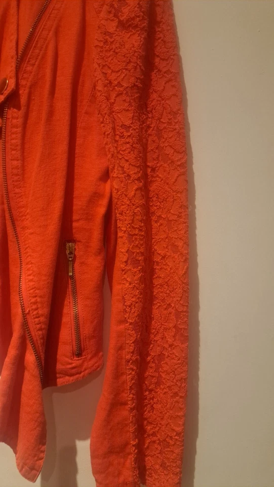 Womens Red Light Jacket Medium - Image 4 of 4