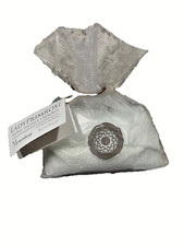 LADY PRIMROSE "MOMENTOUS" 6.5 OZ. CONDITIONING BATH SALTS IN ORGANZA BAG