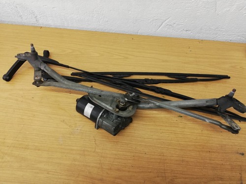 Audi A4 B5 Bj1996 Scheibenwischer Motor Gestänge 8D1955113 8D01955332 vorne#228