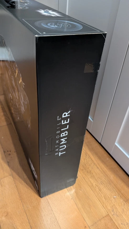 LEGO Super Heroes: DC Batman Batmobile Tumbler (76240) - Immagine 4 di 4