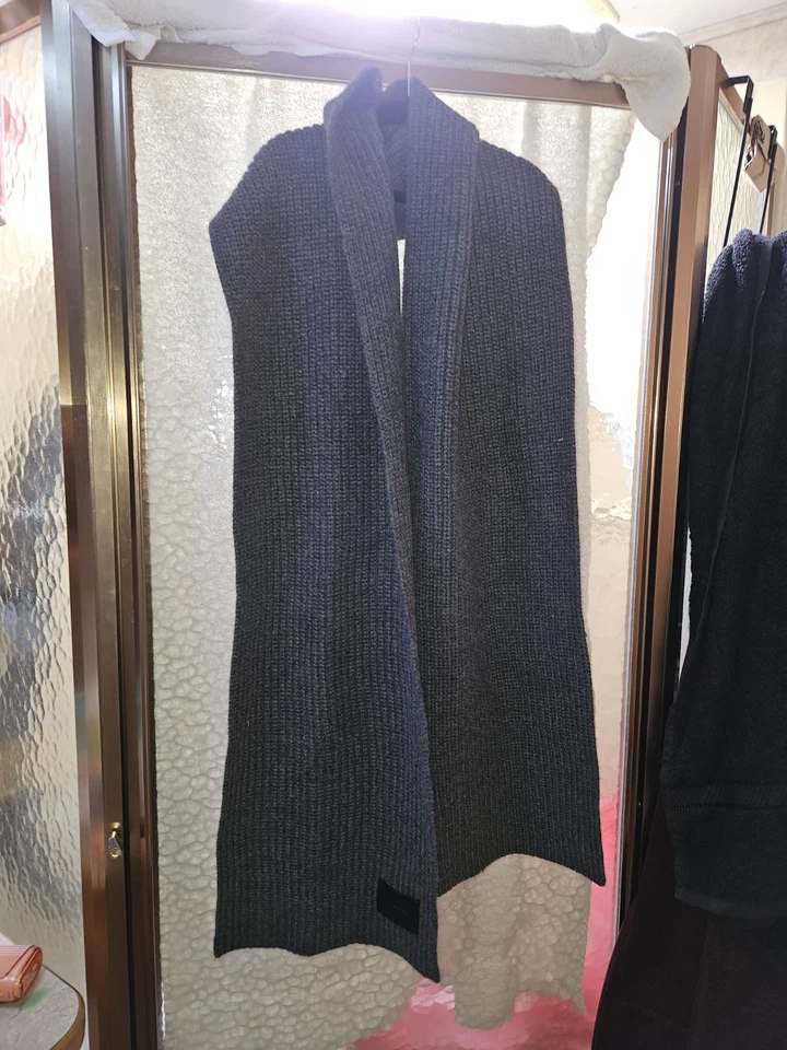 Bufanda Vince gris carbón 100 % cachemir nueva sin etiquetas Foto 2 de 4