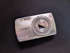 Olympus Stylus 750 7.1MP All-Weather Digital Camera 5x Zoom Silver for parts