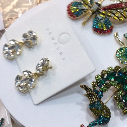 Unlisted jewelery