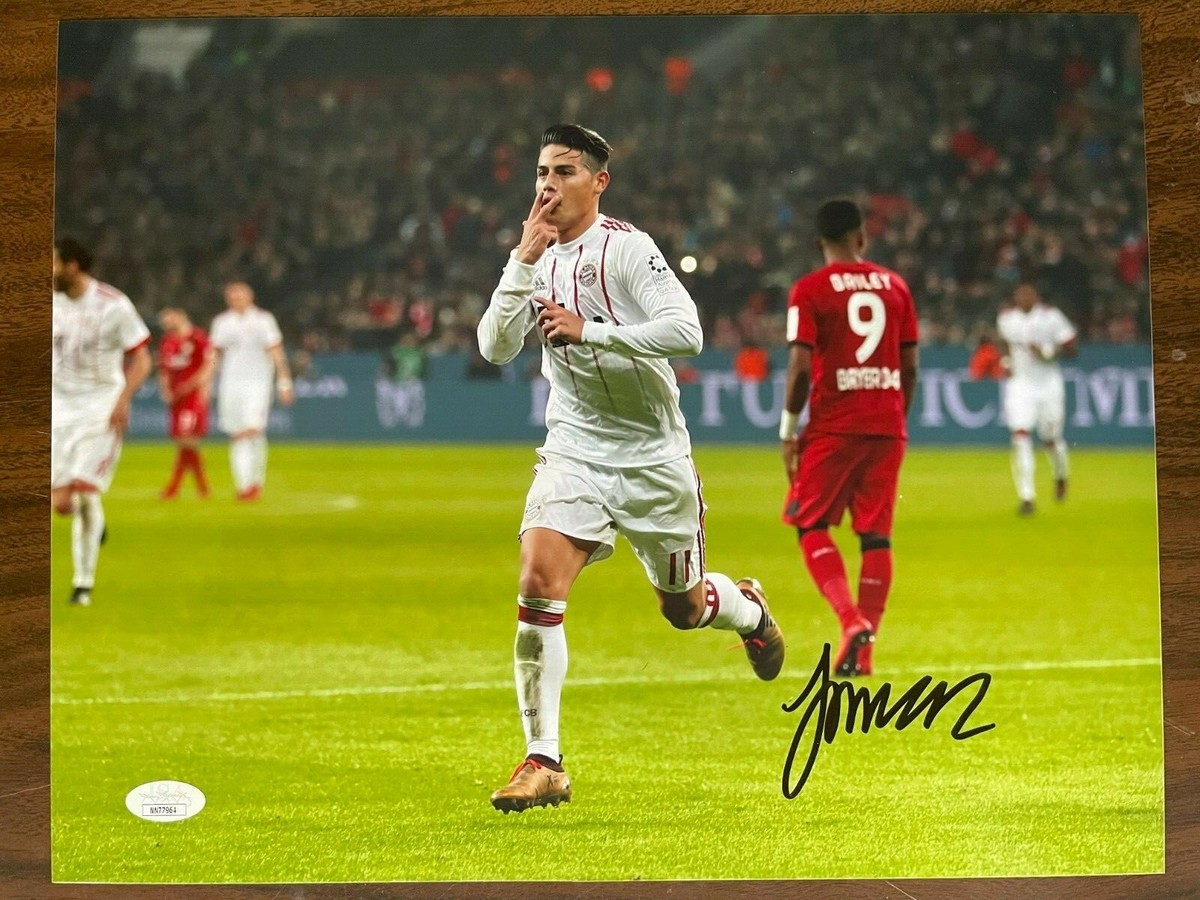 Bayern Munich James Rodriguez Autographed Signed 11x14 Photo JSA