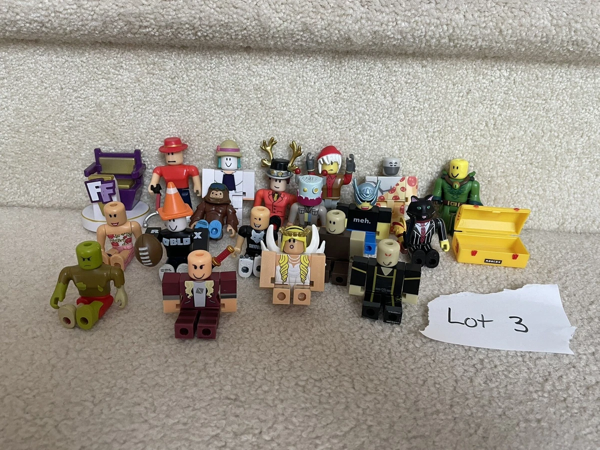 ROBLOX Lot 3 of ACTION FIGURES Plus Extras Accessories