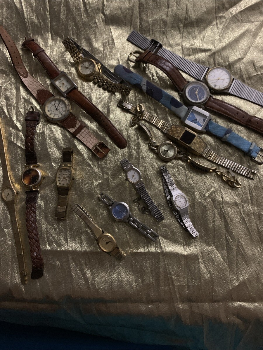 Vintage Fossil and Pulsar Women’s Wrist Watch set of 2 watches/Collectible Vintage Pulsar Watch Women Gold Silver Tone Day Date V783  main image 2