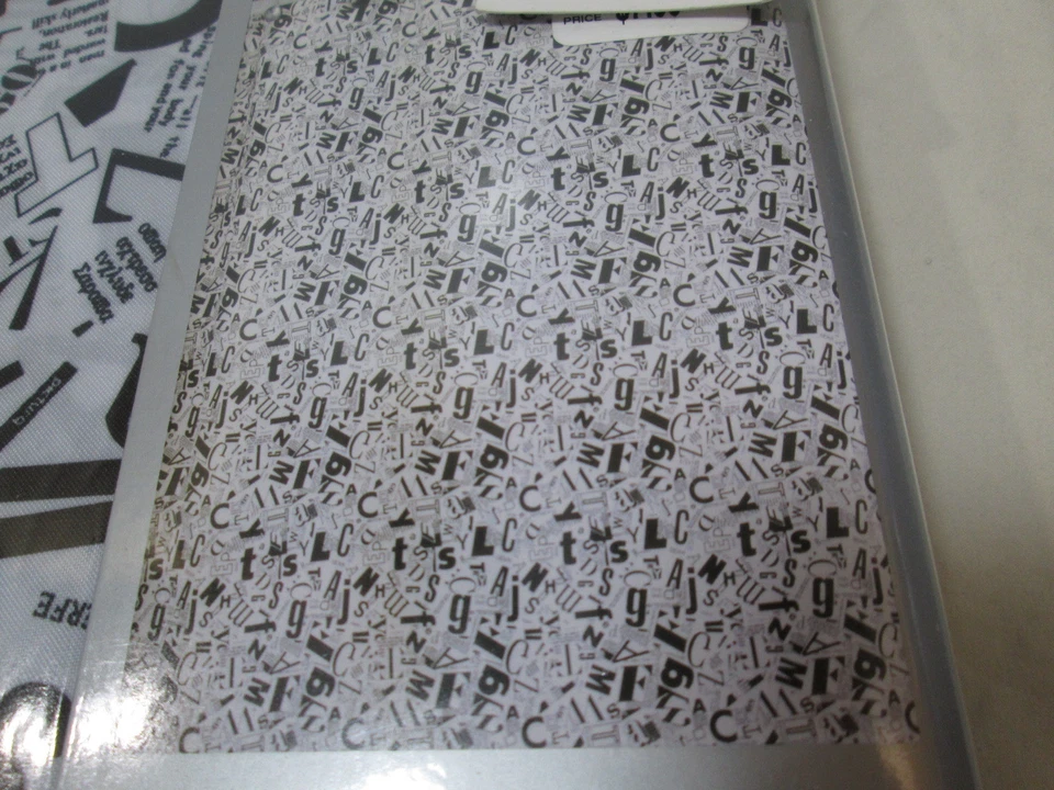 Nueva cortina de ducha de tela InterDesign Inter Desgin GAZETTE 72"x72" blanco y negro Foto 3 de 4