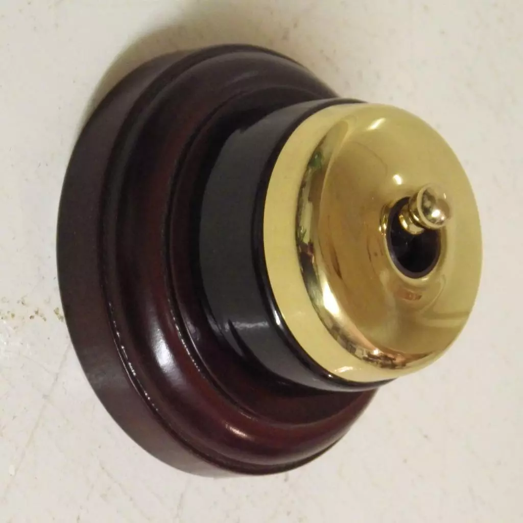 Picture 4 of 5