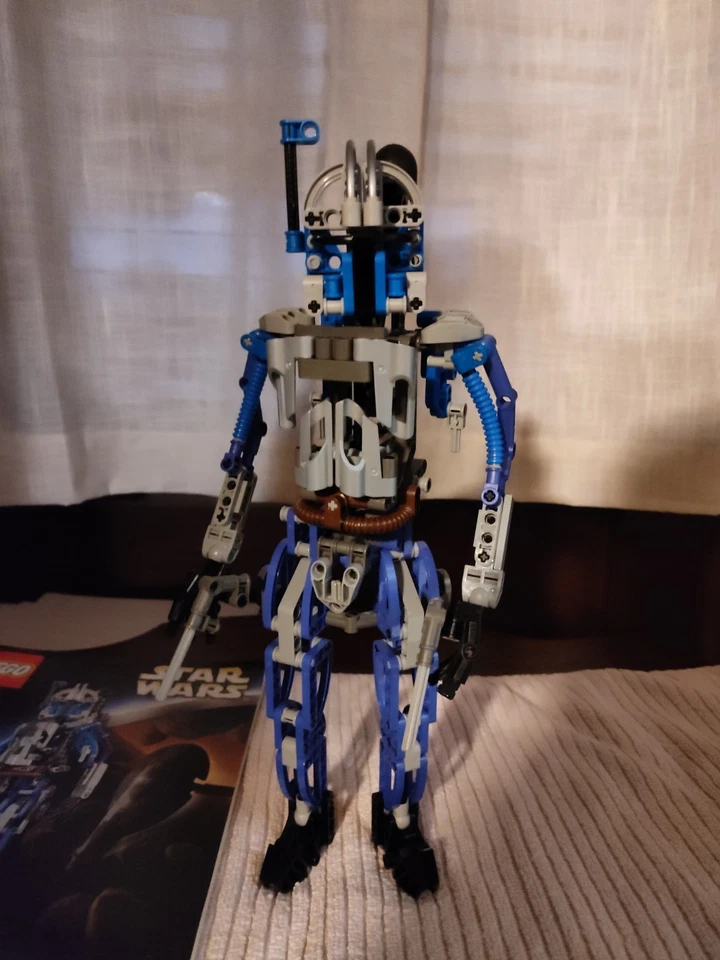 LEGO Technic Star Wars Jango Fett (8011) 100% Complete with Instructions - Image 2 of 4