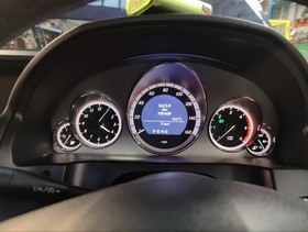 MERCEDES E CLASS W207 ECU KIT SPEEDOMETER KEY 3.0 CDI DIESEL AUTO 2009-2012