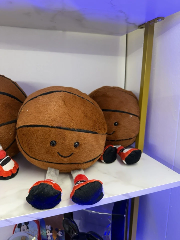 Mini almohadas de baloncesto de felpa de 4 piezas Foto 3 de 4