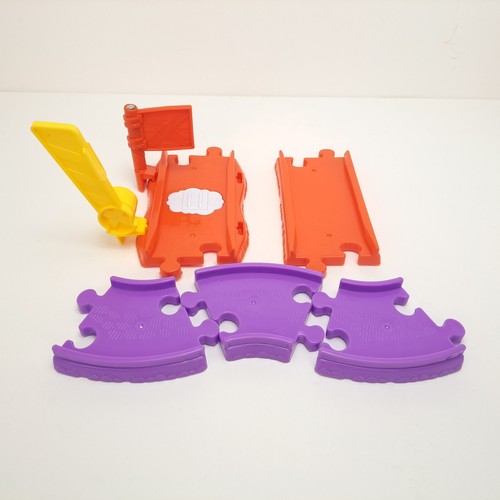 My First Thomas Friends Railway Pals Flag Cross Bar Curved & Straight Track Lot - Picture 2 of 7