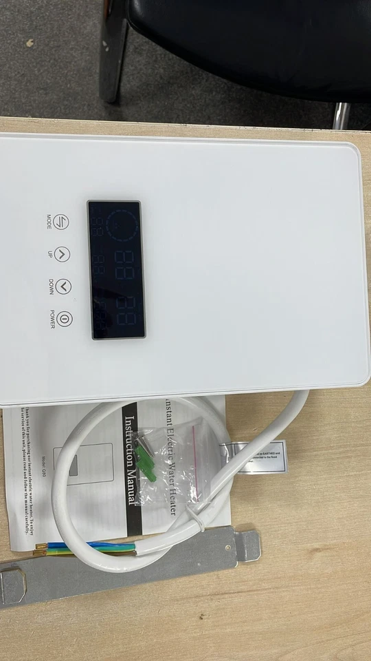 8KW MiniElectric Instant Hot Water Tankless Heater Bathroom/Kitchen Shop UK Sell - Image 2 of 4