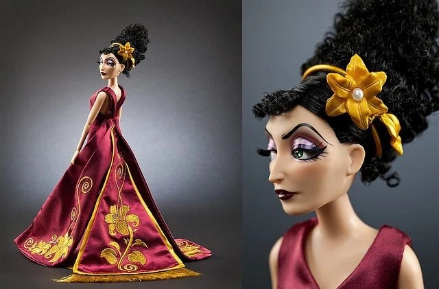 Disney Store Designer Villains Doll Collection Mother Gothel Tangled Lucite  Case