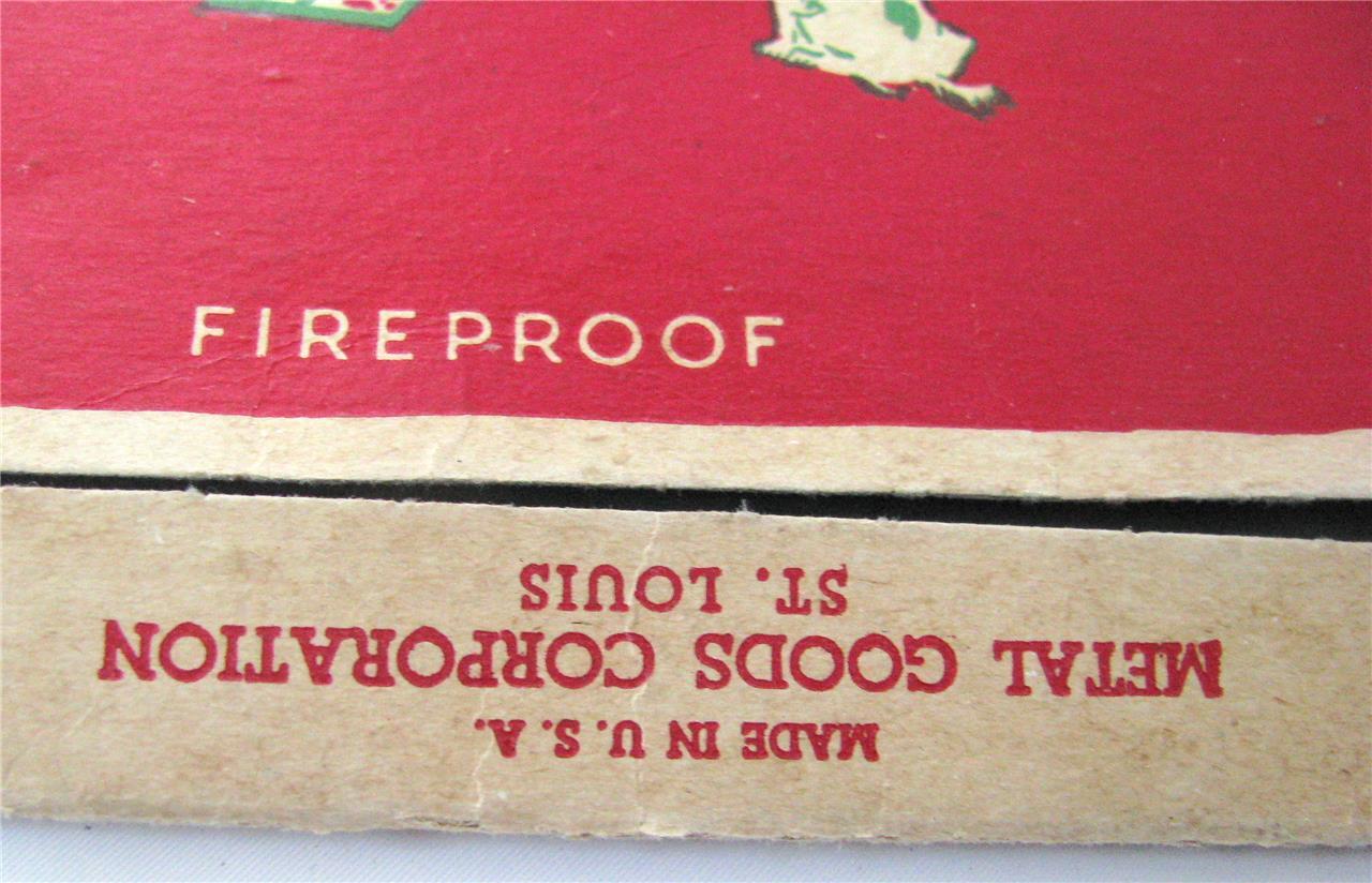 Vintage Lead Metal Silver Foil Tinsel Icicles Xmas Metal Goods Corp 30