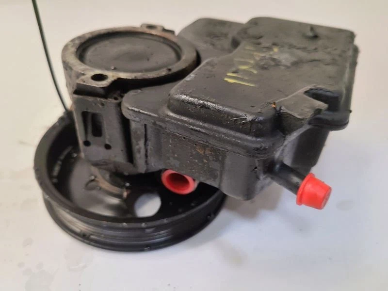Bomba de dirección asistida Pontiac Bonneville 1996-05 3,8 L  Foto 3 de 4