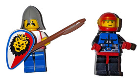 Lego Set # 1843 -1 Castle Space Value Pack Spaceship &  Catapult 100% Complete