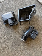 2011-2017 3.7 Ford Mustang V6 Oem Air Intake Airbox Assembly Filter Included 2011-2017 3.7 Ford Mustang V6 Oem Air Intake Airbox Assembly Filter Included