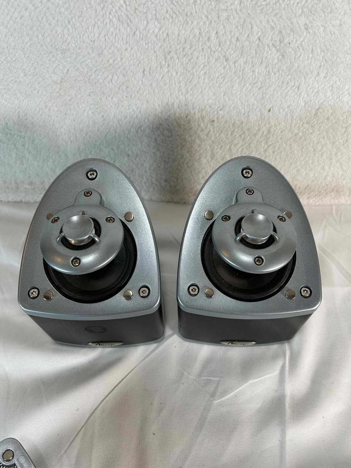 2 Mirage Nano Sat5PB-1 Satellite Speakers Pair Black Working