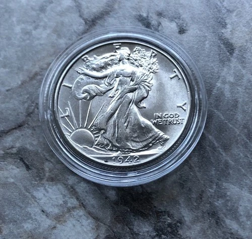 1942 WALKING LIBERTY SILVER HALF DOLLAR UNCIRCULATED