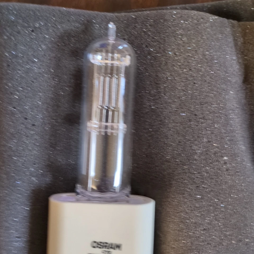 Osram CYX 2000w 120v G38 Base Halogen Bulb - Stage Studio Lamp - Image 2 of 4