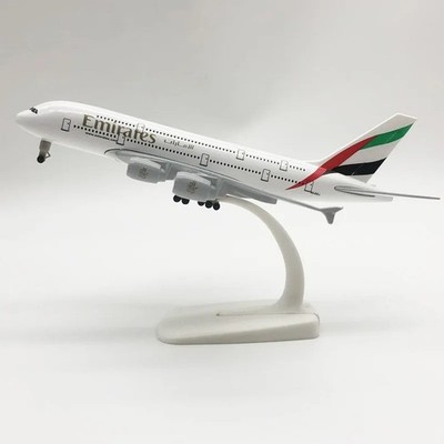 EMIRATES A380 20CM AIRBUS RÄDER METALL FLUGZEUG DIECAST FLUGZEUG MODELL GESCHENK 1:300