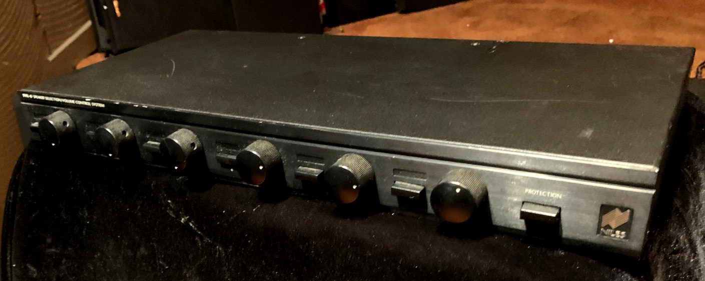 Niles SVL-6,  6 Speaker Switcher Selection Volume Control System