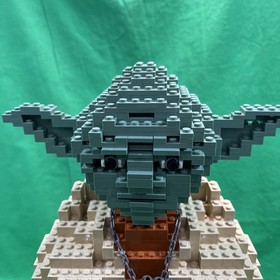 RETIRED Star Wars YODA Jedi Master 2002 Lego 7194 Ultimate Collector Series