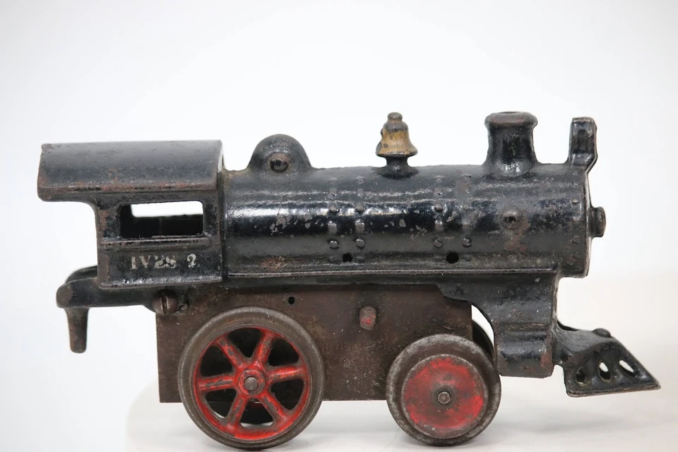 Ives #2 & #5 Cast Iron 2-2-0 Wind-Up Locomotives w/ Tender & 2 Cars Lot (1911) - Image 4 of 4