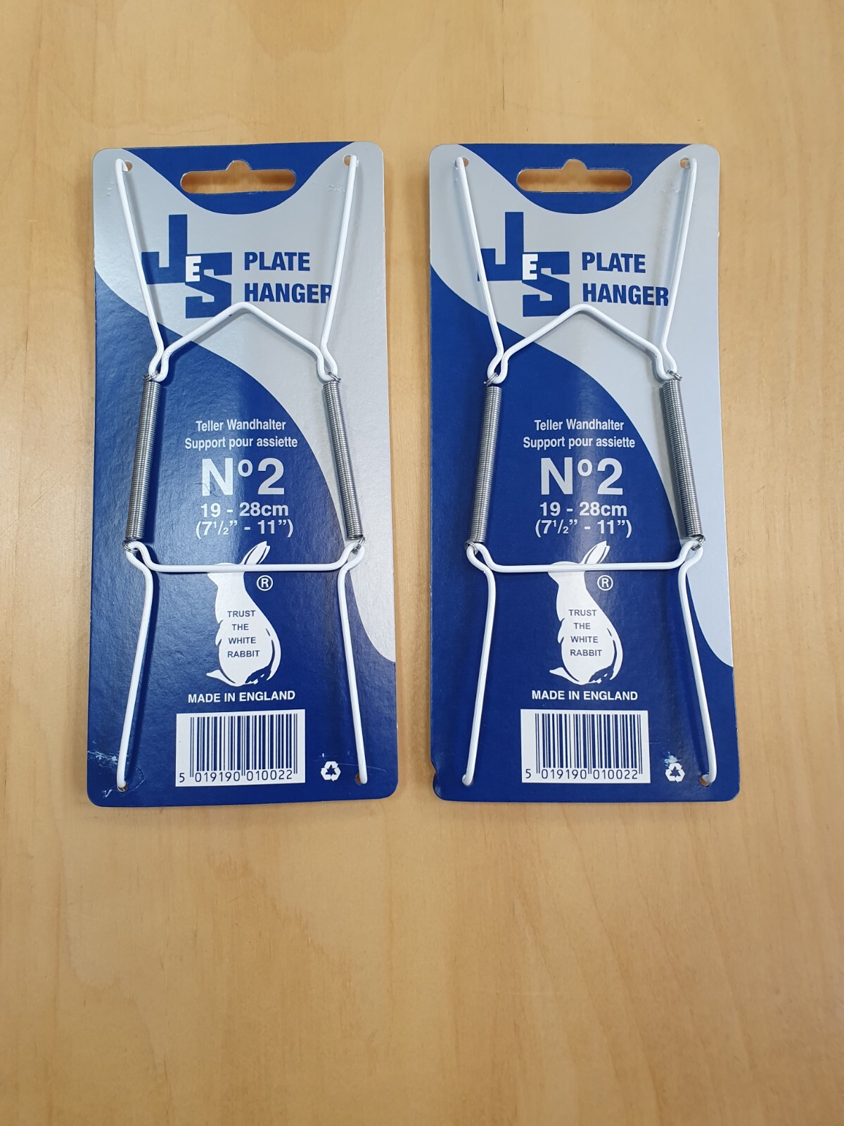 White Wire Plate Hanger Size 2 To Fit Plate 19cm - 28cm (7.5""-11"") Quantity x 2